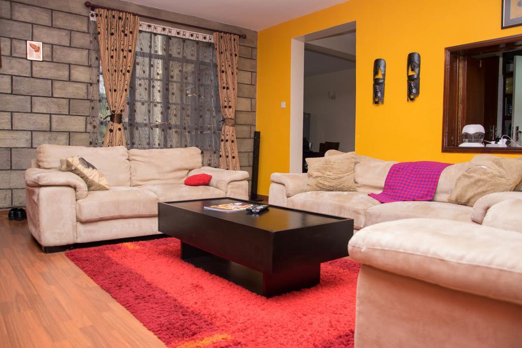Mani'S Home Away From Home Nairobi Esterno foto