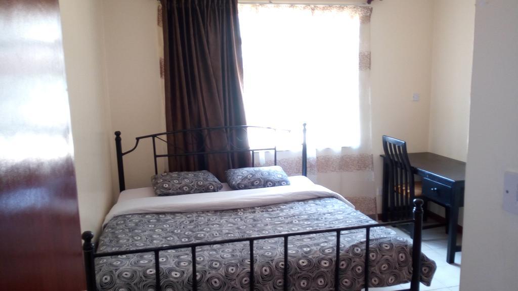 Mani'S Home Away From Home Nairobi Esterno foto