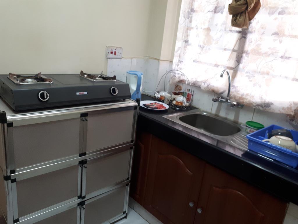 Mani'S Home Away From Home Nairobi Esterno foto