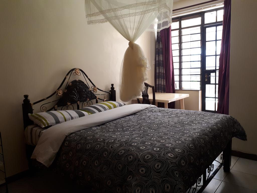 Mani'S Home Away From Home Nairobi Esterno foto
