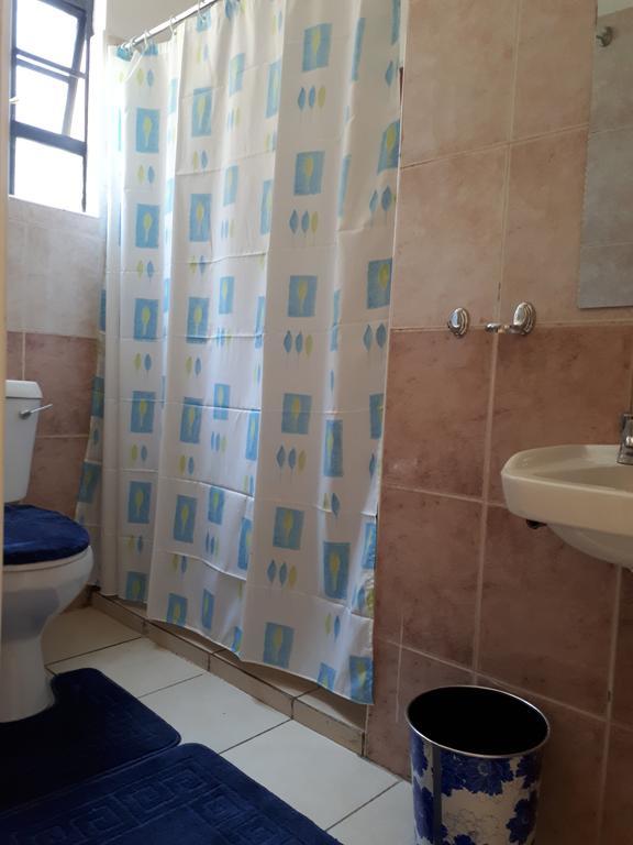 Mani'S Home Away From Home Nairobi Esterno foto