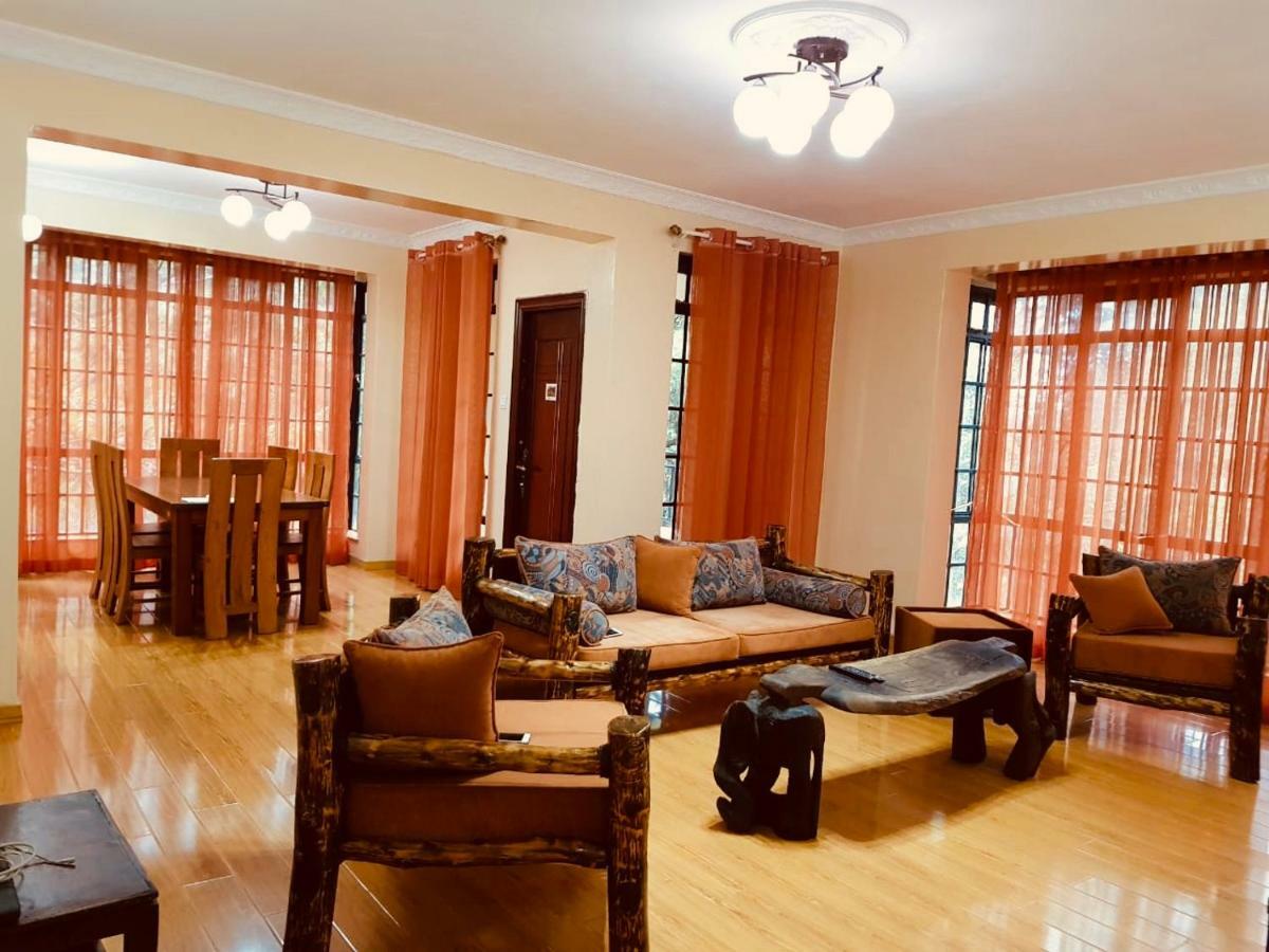 Mani'S Home Away From Home Nairobi Esterno foto