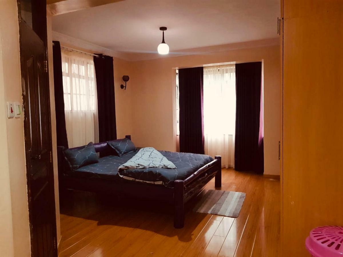 Mani'S Home Away From Home Nairobi Esterno foto