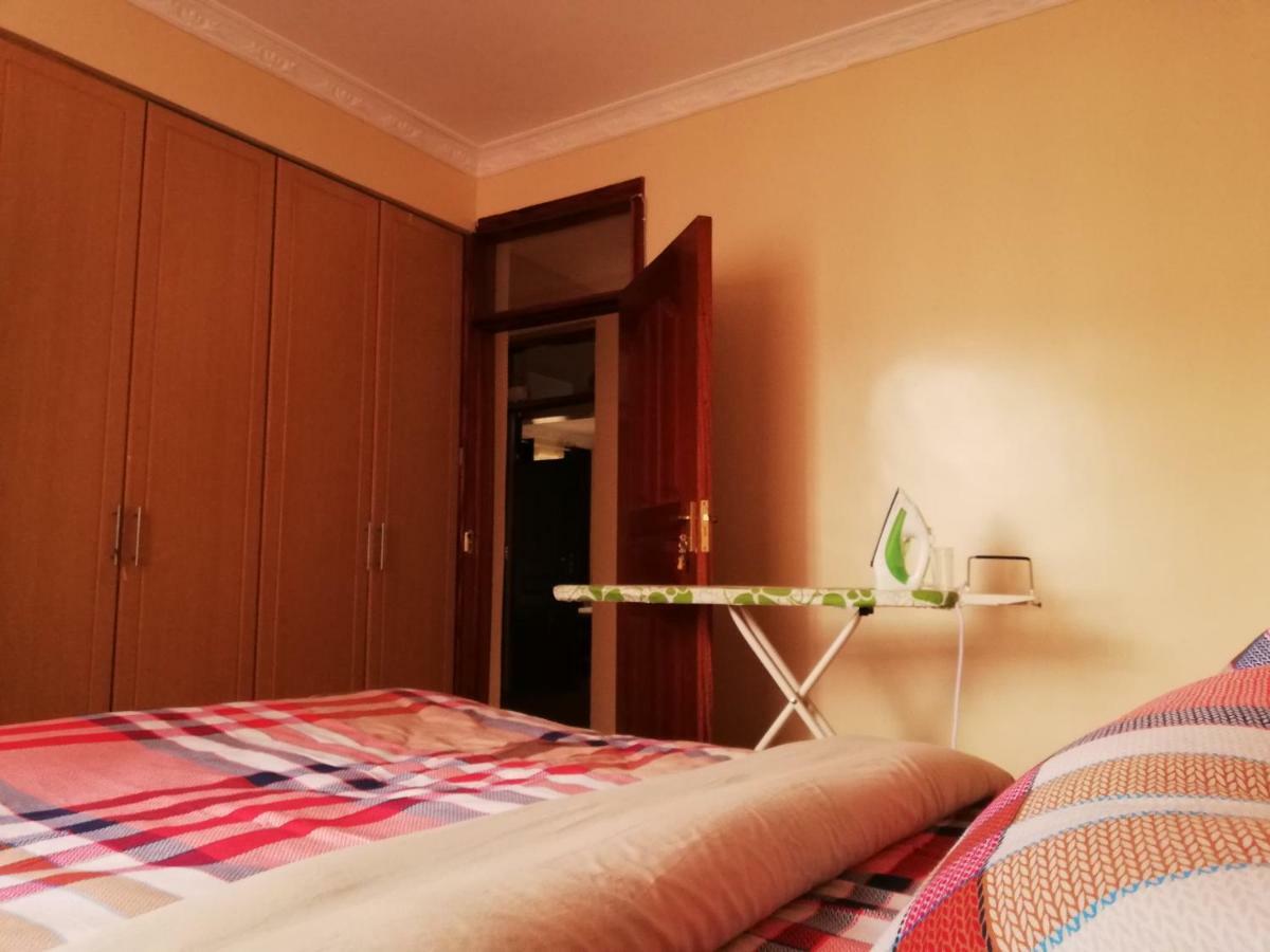 Mani'S Home Away From Home Nairobi Esterno foto