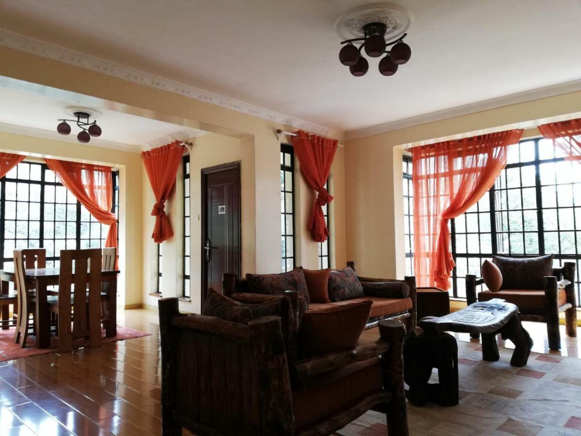 Mani'S Home Away From Home Nairobi Esterno foto