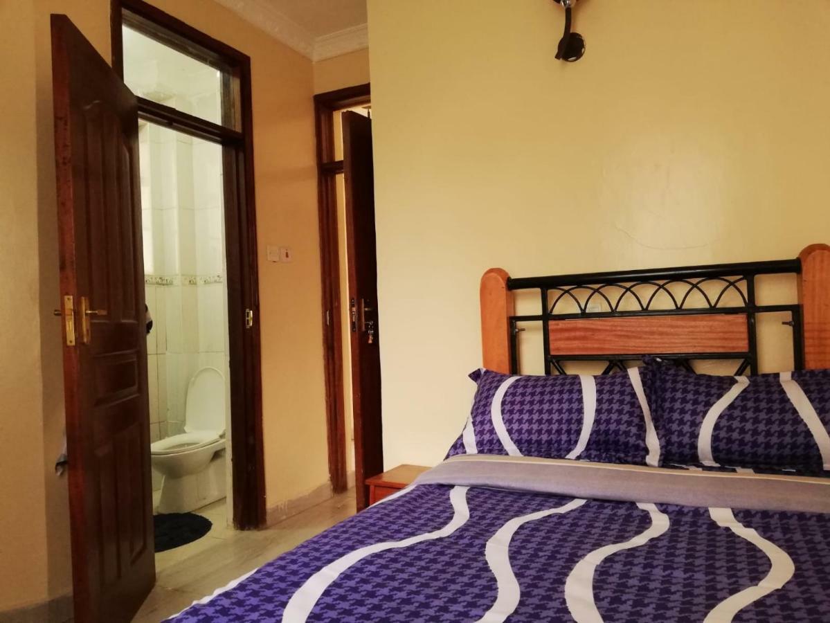Mani'S Home Away From Home Nairobi Esterno foto