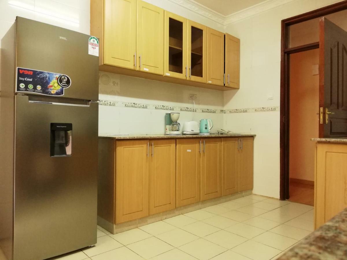 Mani'S Home Away From Home Nairobi Esterno foto